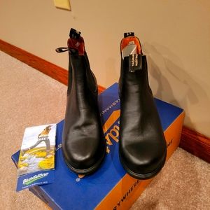 Blundstone NIB ladies elastic sided heel boot sz 8